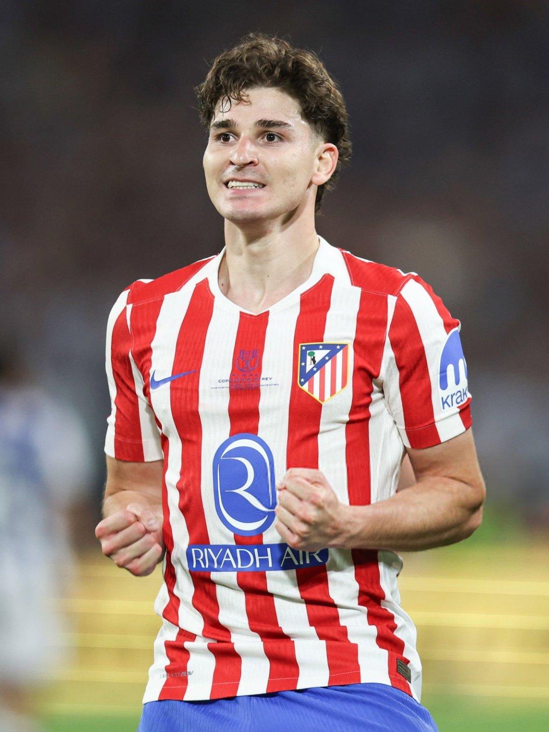 每体：朱利安·阿尔瓦雷斯可能会以无冠身份结束本赛季，这在他职业生涯中是前所未有的