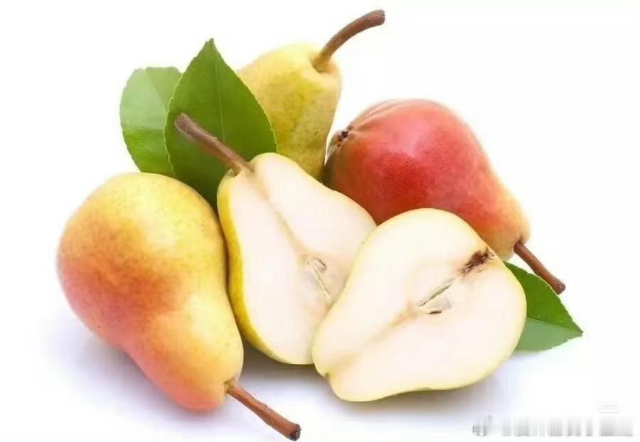 梨的种植方法一、土壤与环境:梨适宜种植在土层深厚、肥沃、排水良好的土壤中。光照要