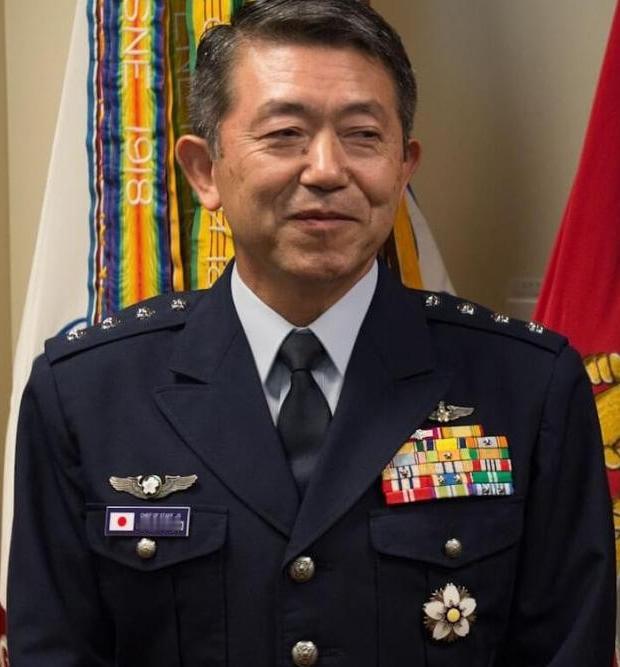 重磅！日本自卫队前一把手退休后给赖清德做顾问，遭中方强力制裁！15日，外交部发布