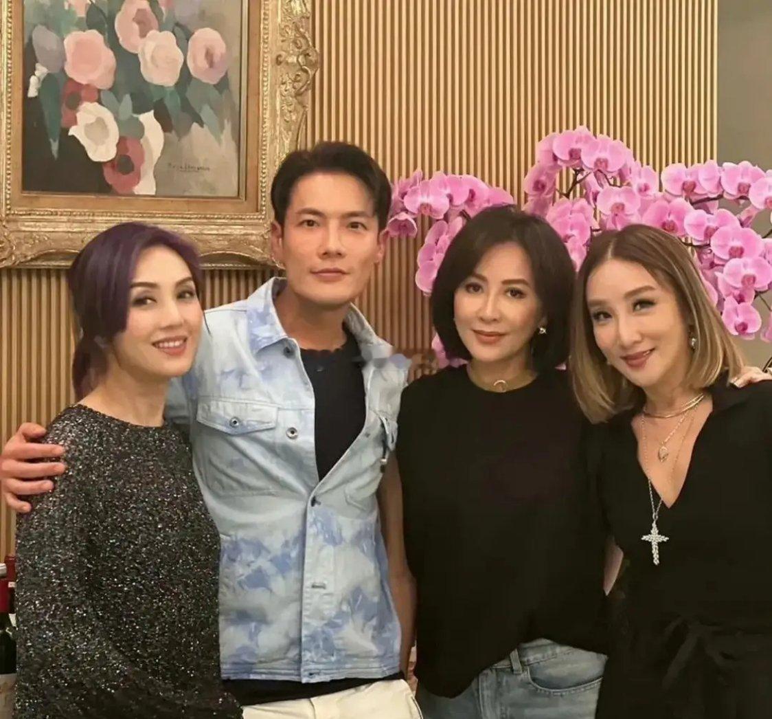 杨千嬅52岁生日宴热闹温馨，刘嘉玲携鸽子蛋钻戒亮相，贵气中藏着温柔；应采儿拥抱寿