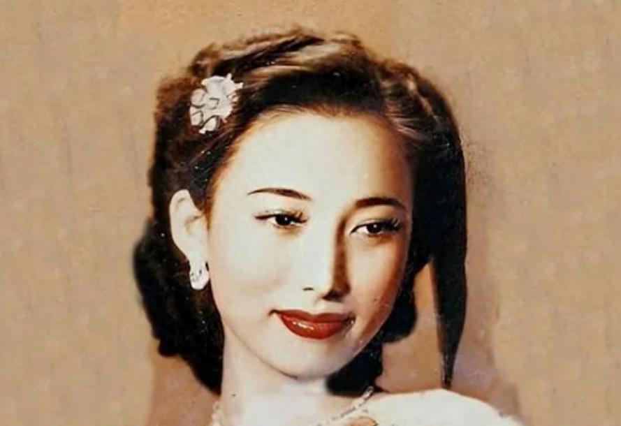 她是一代影后，被毛主席六次接见反成罪行，1968年跳楼自尽【1962年初冬，北