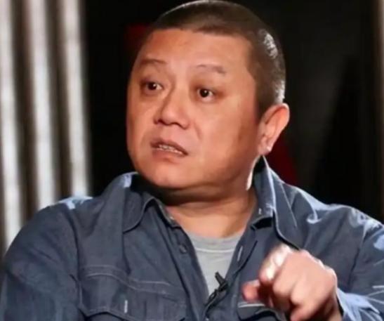 突然发现统一台湾省的建议，王朔的思路太妙了！他曾说，统一台湾不需要打仗，先宣布台