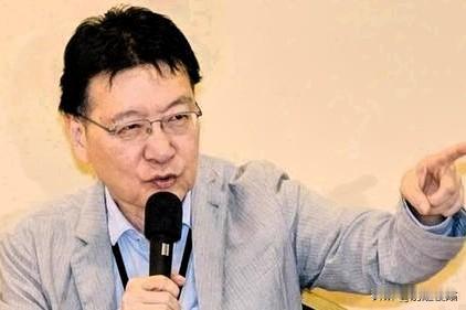 赵少康说：郑丽文之所以能选上，有三股力量成全了她。一是黄复兴力量，自从黄复兴党