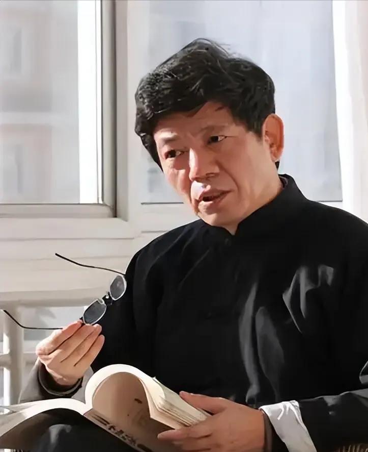 2007年，高杏欣这位清华的优秀毕业生，留学美国时，提前公开北斗的民用编码，并交