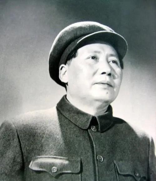 长征结束后，毛主席说了一句话：“凡不是党员者，一律入党，“毛主席为什么说这个话？