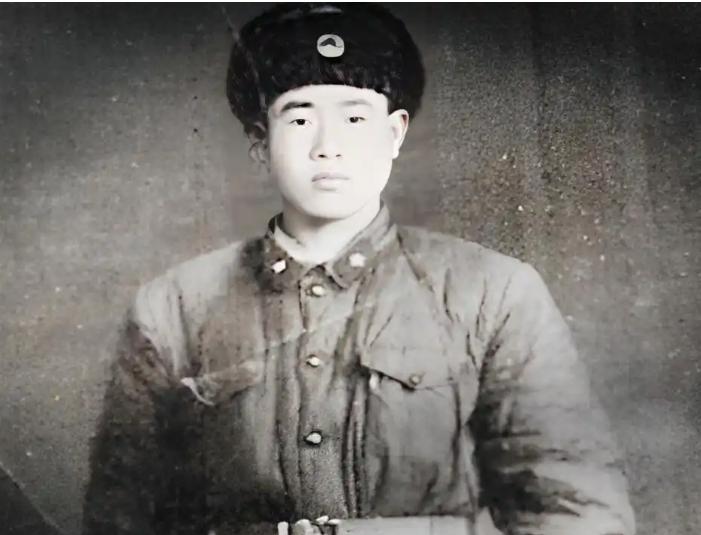 1963年1月，对印还击战大捷后，兰州军区第55师工兵营准备凯旋。谁料下面排里突