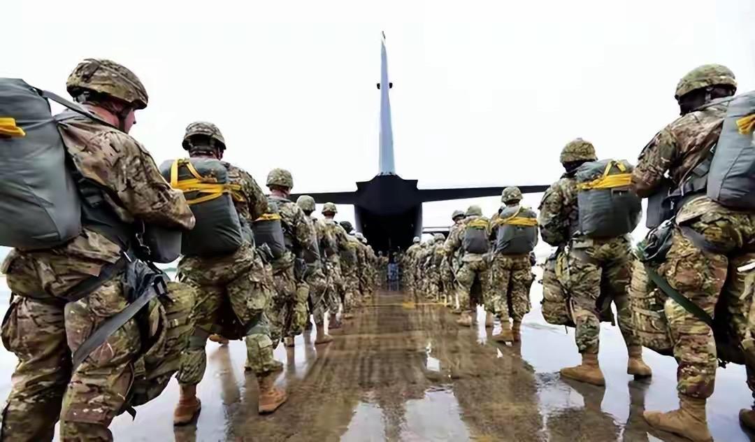 美国强大的原因是什么？美国掌握着全球运行的底层代码和操作系统。现有的游戏