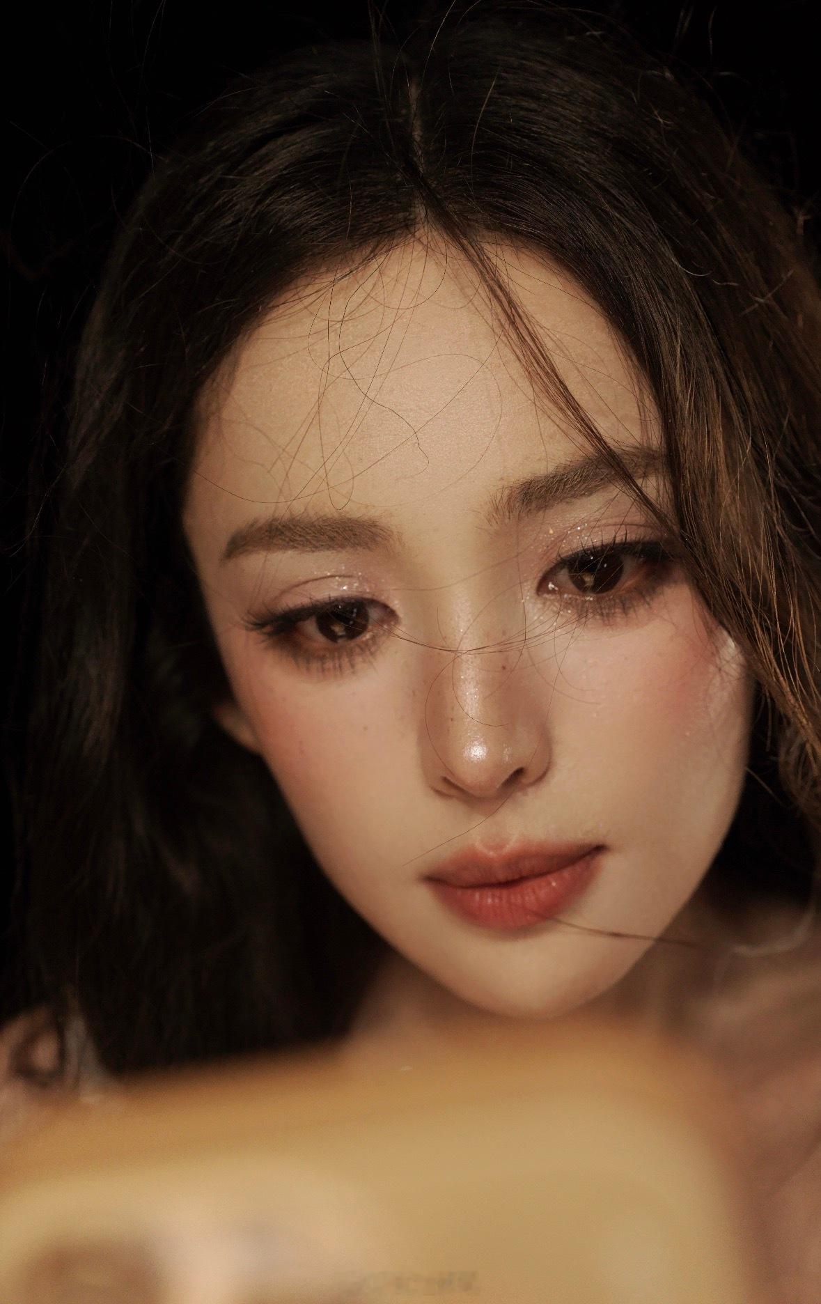 OMG...娜扎居然长得比AI还美！！！女娲你欠我一个说法