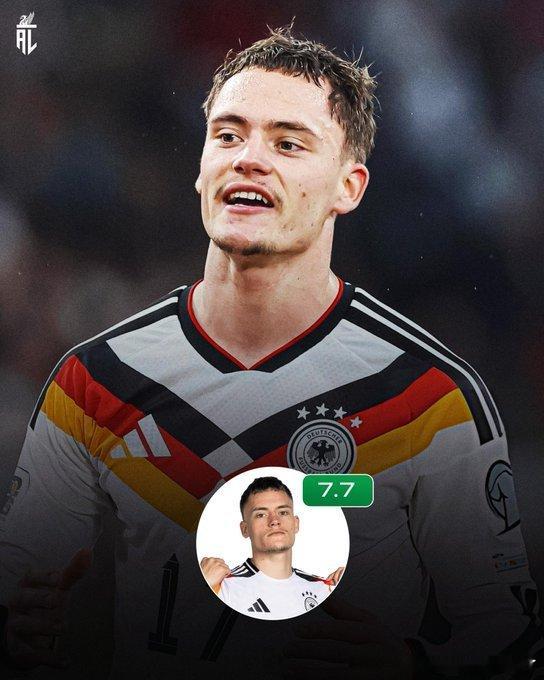 维尔茨的父亲汉斯·维尔茨表示，自己的儿子依然不后悔转会安菲尔德的决定：“弗洛里安