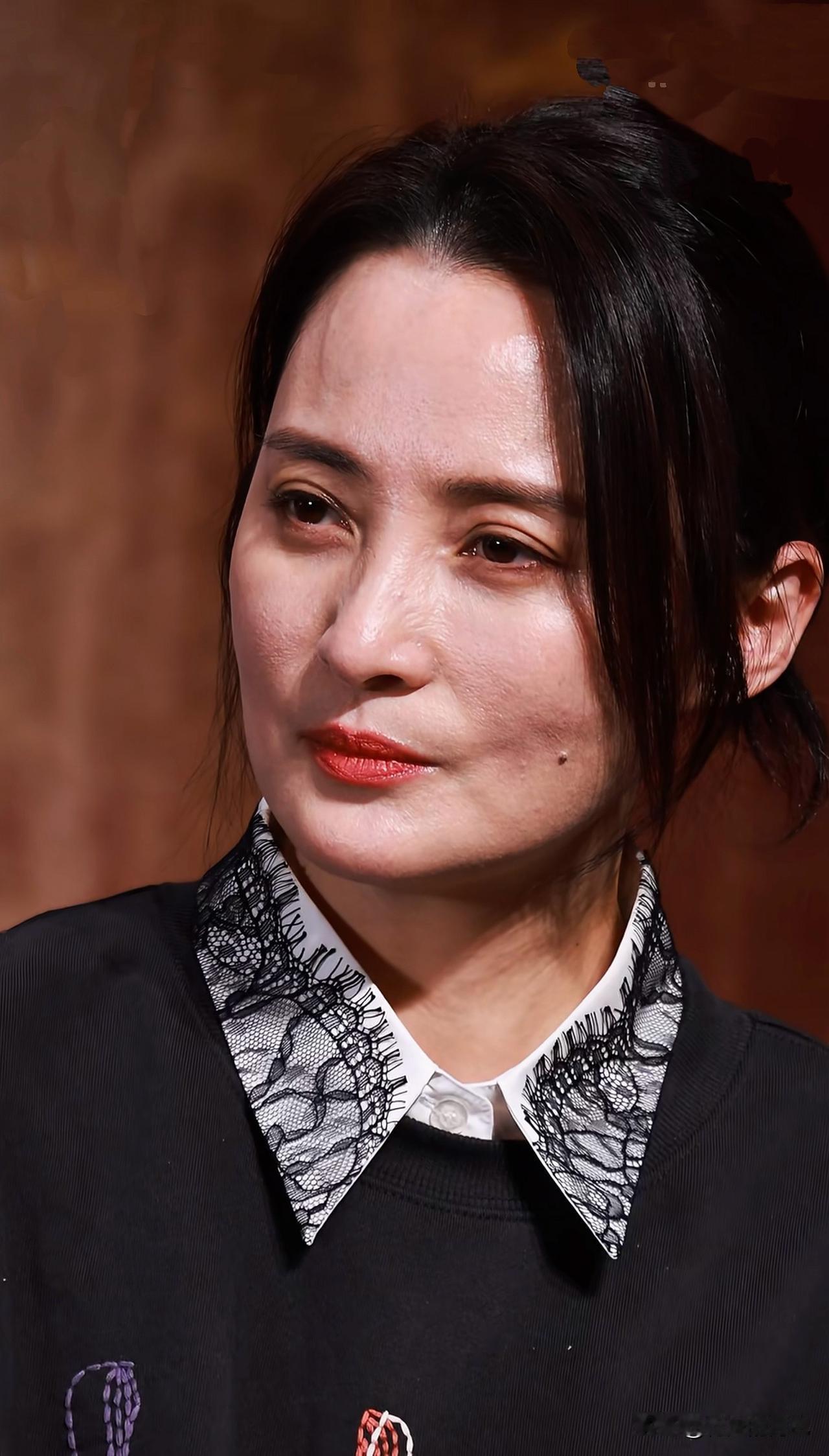 古典美人蒋勤勤也老了。