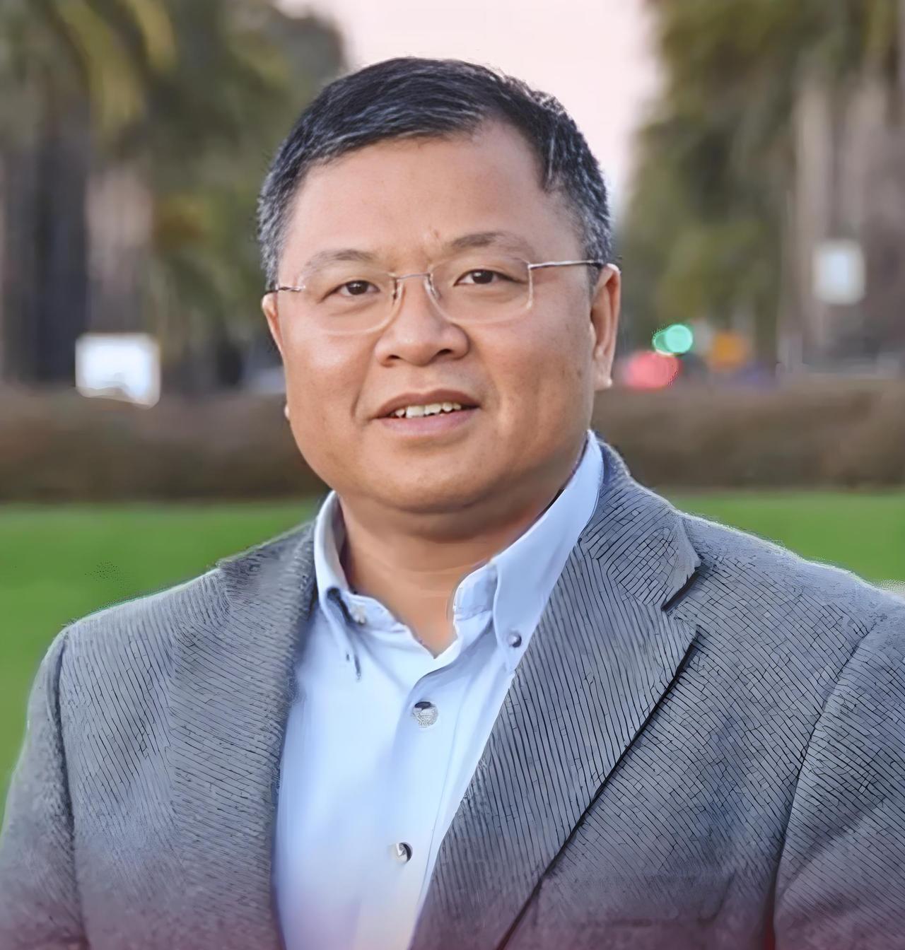 他是中国最伟大的战略科学家，被外界称为“科研疯子”，他的存在更是让美国航母直接后
