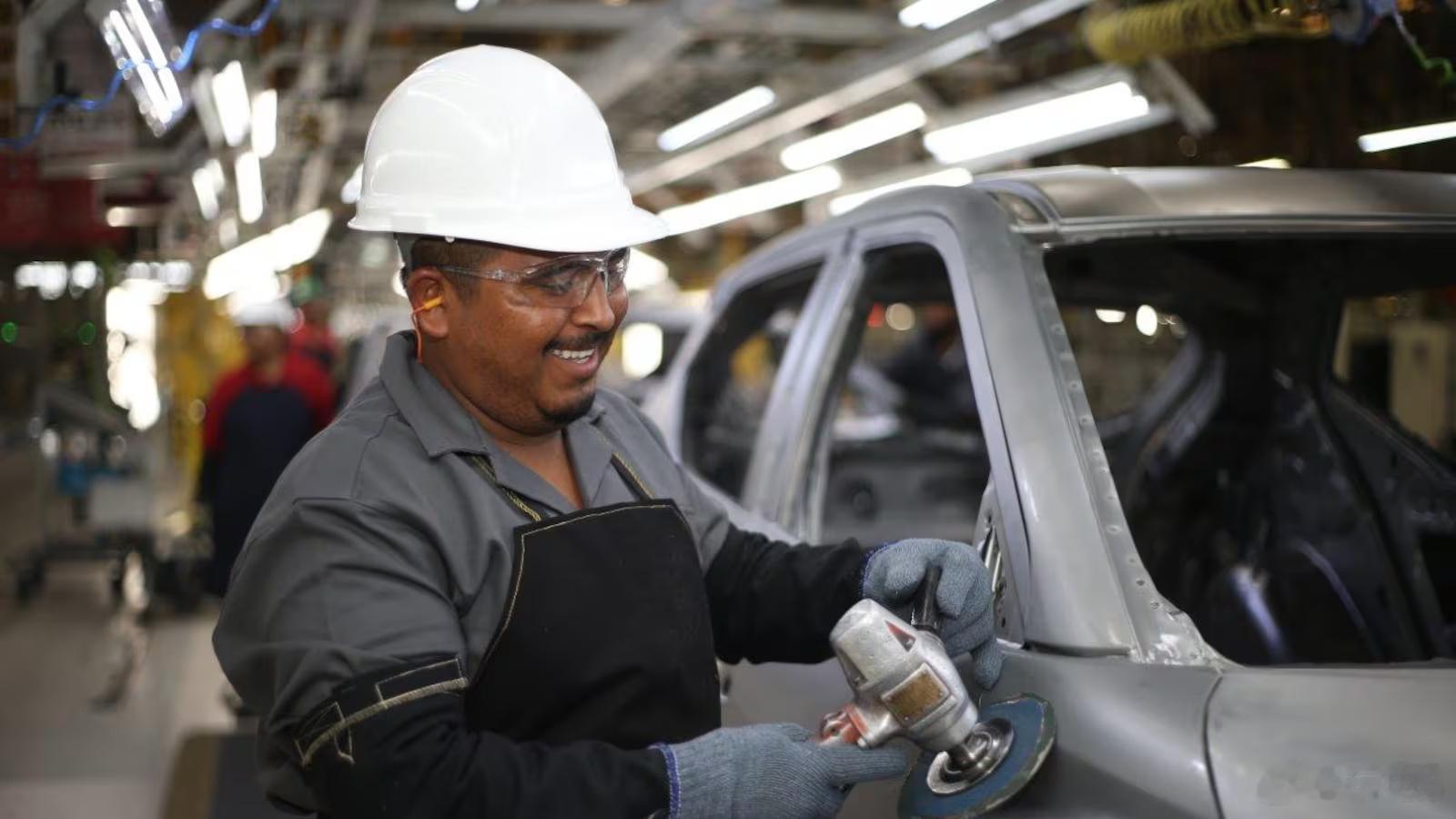 AutomotiveNews消息，有“两位知情人士”向他们透露称，日产计划在2