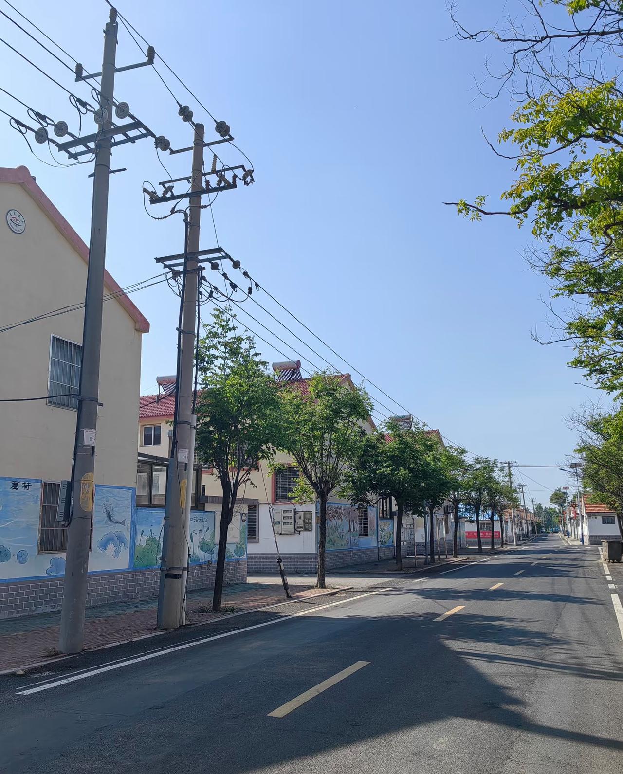国庆回家看见很多亲戚的窘迫这次国庆回老家，跟亲戚坐在一起聊了几天，我最大