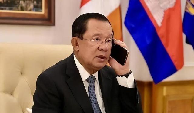 洪森也许失望了。本以为打下的江山传给儿子洪马奈，从目前看效果不理想。泰柬一战，暴