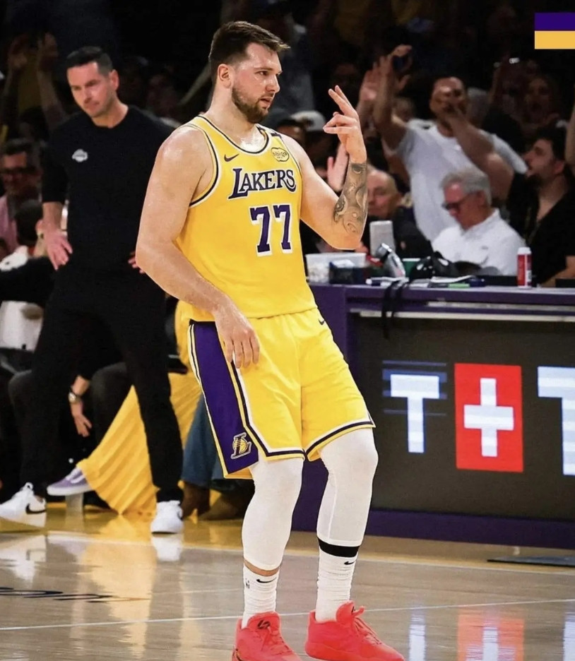 未来NBA的四大年轻力量，你会选择谁作为建队基石？1、卢卡·东契奇年龄/位