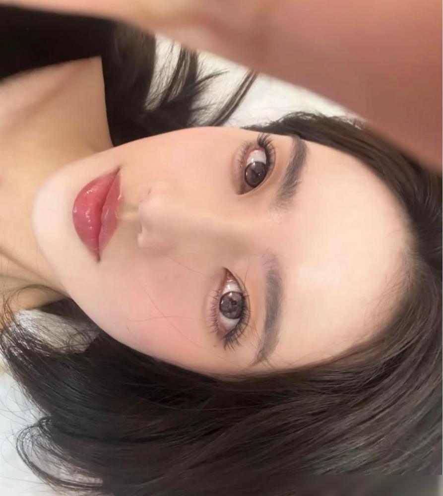 官星混杂的女生别碰，伤官见官的女生别碰，如果她还长得非常美的话，那你就彻底完蛋了