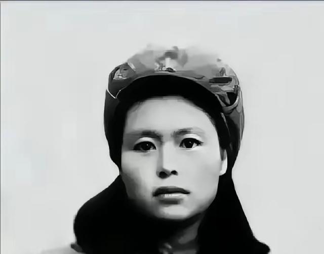 1937年，刺蒋失败后，百变杀手华克之投奔延安，伟人看到后却当场断言：你绝不能留