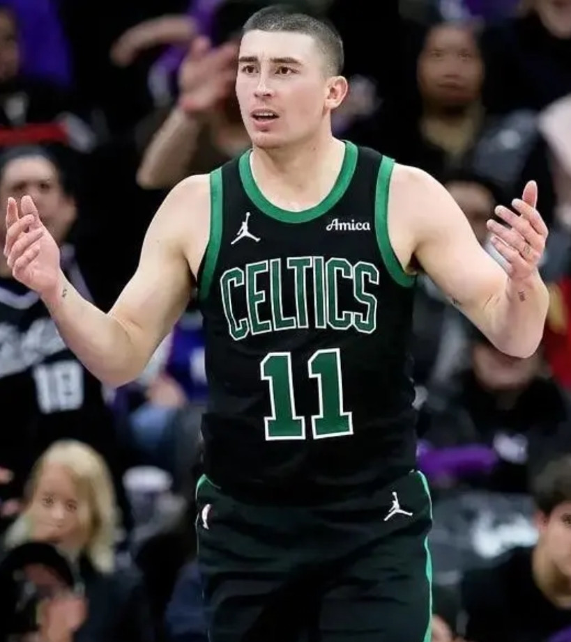 假，真假！随着绿衫军下半场崩盘爆冷输给马刺，我发现这三个人必须开除，一个不留——