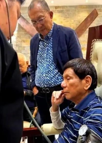 这下尴尬了！国际刑事法院夏日休会在即，杜特尔特团队必须申请紧急会议，不然老杜的身