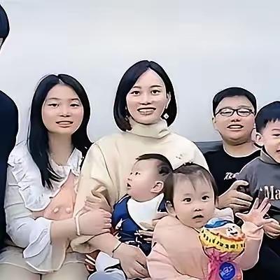 2006年，在广东打工的工厂女工张荣荣嫁给了北大毕业的高材生李哲。婚后她一口气生