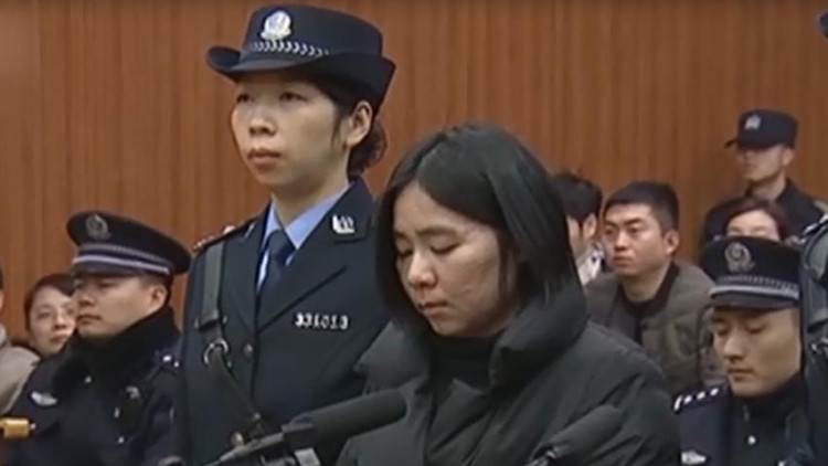 杭州保姆纵火案: 莫焕晶一审宣判死刑 网友: 大快人心