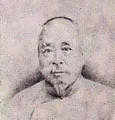 民国年间，杭州一富豪手执名医范文虎开具的药方，前去药铺抓药。可抓来抓去，独缺两味