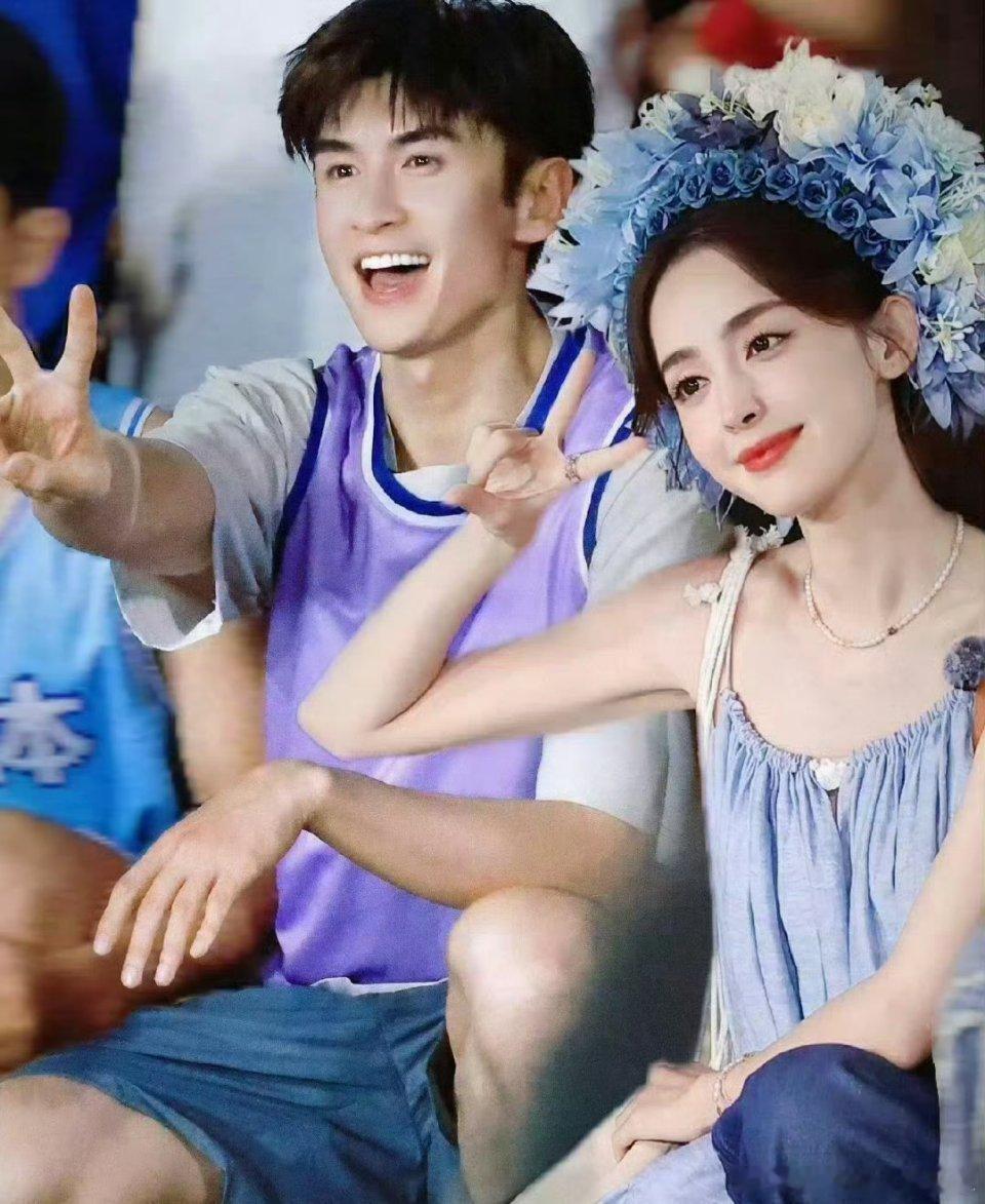 娜扎经纪人回应：说的是我家狗单身要专心事业，别指鹿为马了，麻烦删掉，谢谢！当恋爱