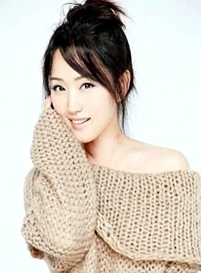 直播间狂刷杨钰莹，粉丝却跑了30%刷满屏“杨钰莹”三个字，赖文峰夫妇以为能