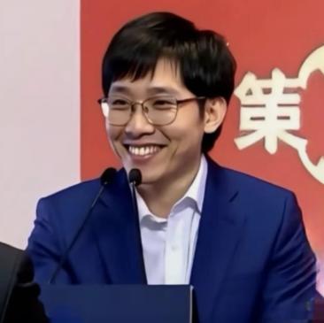 DeepSeek创始人梁文峰大胆言论:中国AI与美国的差距不仅是几年,背后隐藏着