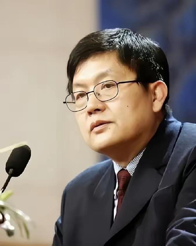 真不知道日本有什么可研究的，包括整个历史就是一部部落之间混战，并且是人为捏造极为