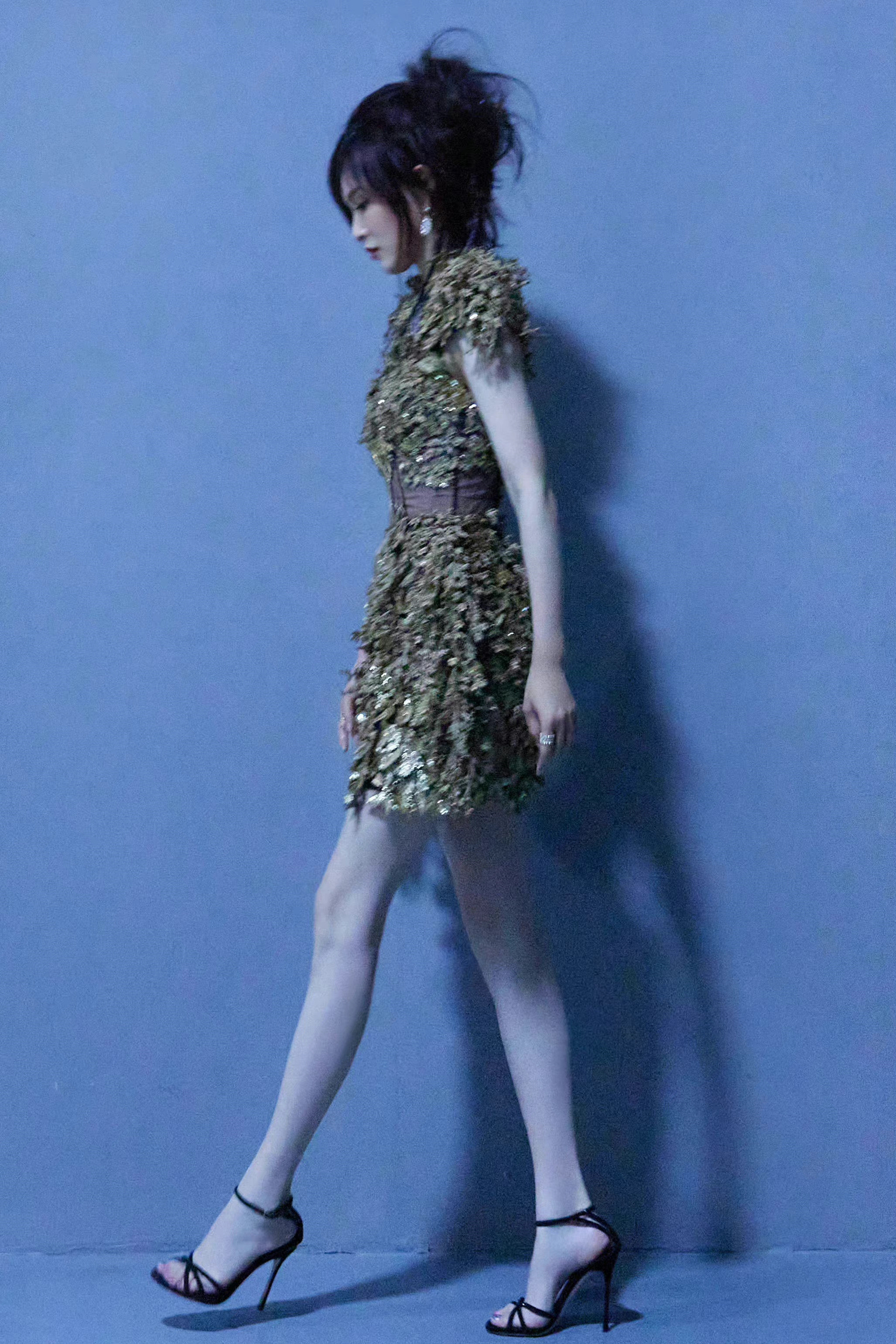 唐嫣，高跟美腿，清冷吸睛