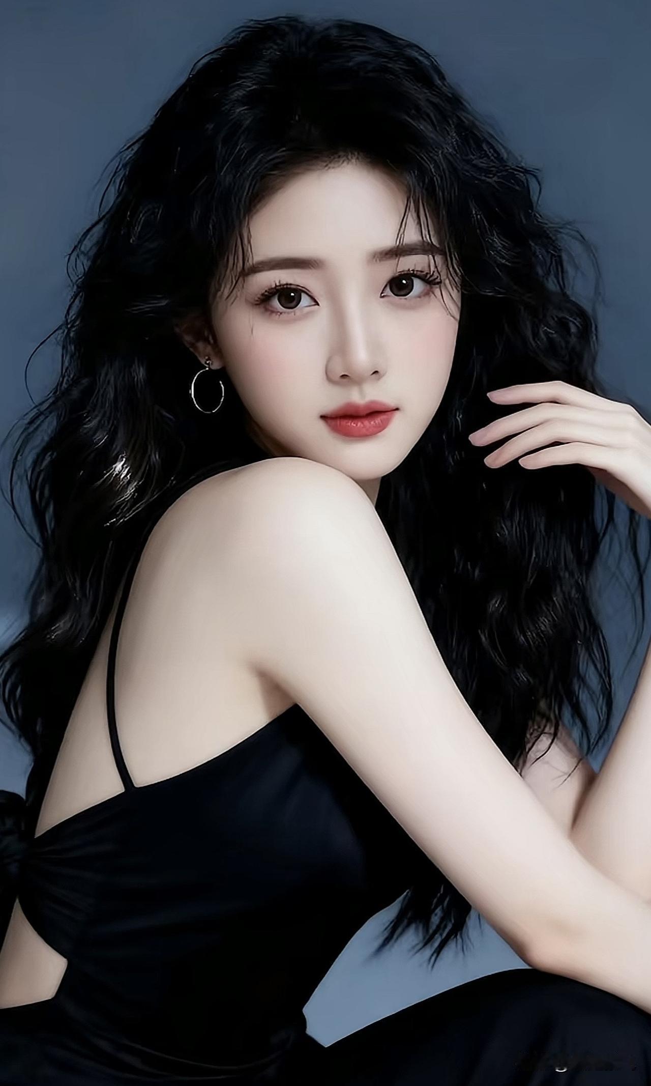 黑发红唇，优雅迷人，气质满分！💄💍✨红唇美人照红唇美人图红唇氛围感写真
