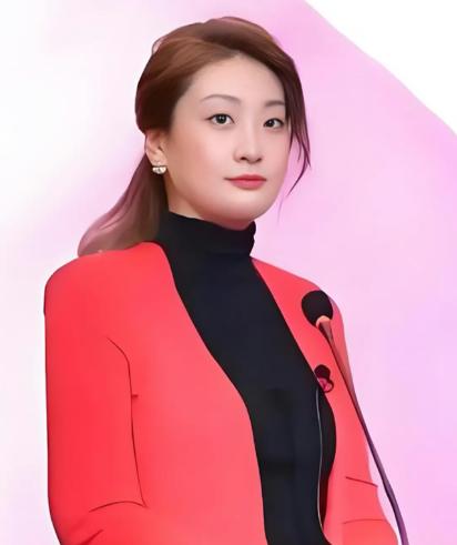 宗馥莉不演了法院冻结令一下，18亿美元突然不香了。宗馥莉三个月前还在镜头