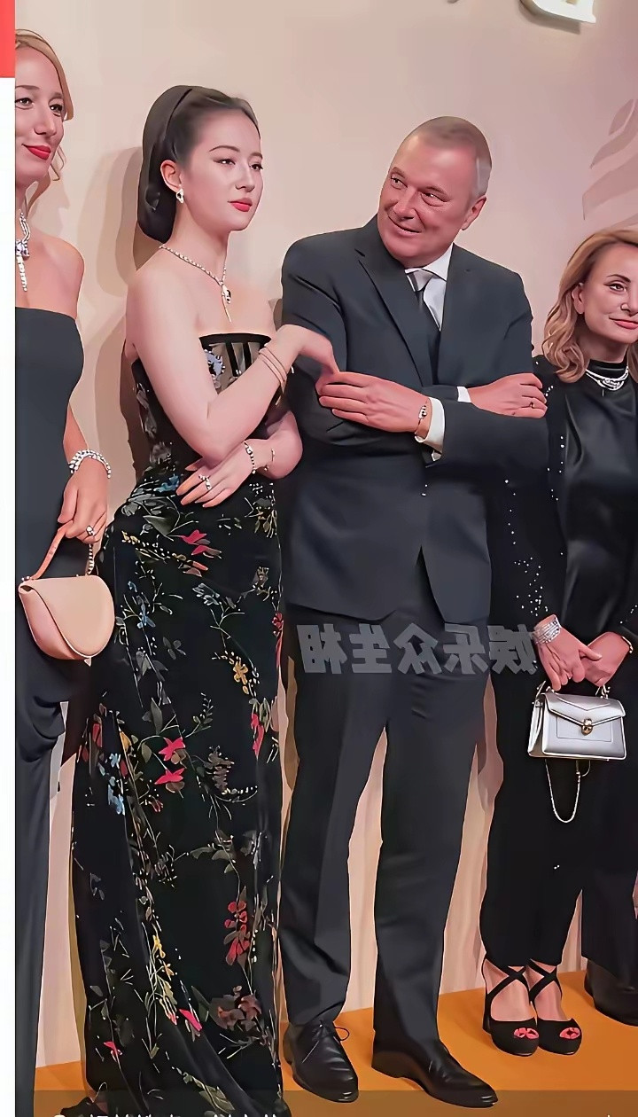 中国人和外国人同框差别一下就出来了