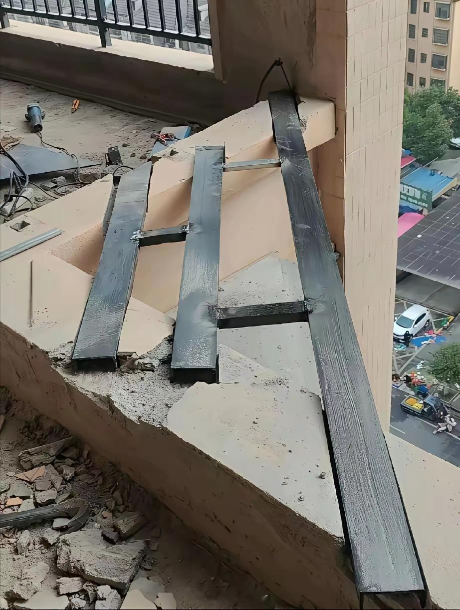 楼上邻居妙招多，房子略改又多出一平米空间。