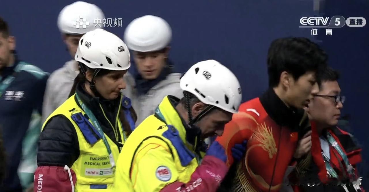 中国短道速滑队冲金再次失败了！感觉这次冬奥会有点像18年平昌冬奥会，运气太差了！