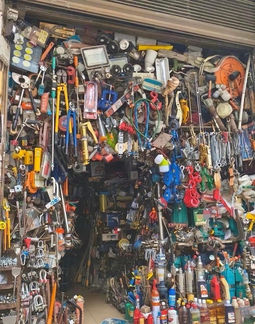 这五金店老板是牛人