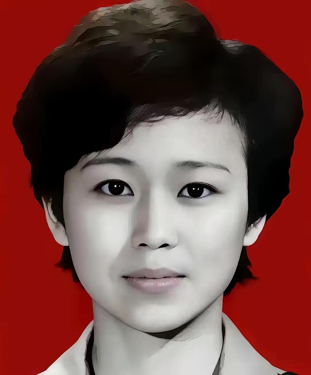 中国共产党的优秀党员，新时代革命军人的杰出代表，中国人民解放军原昆明军区某部原卫
