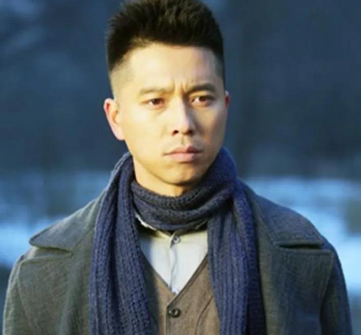 王雷和李小萌的爱情绝了！李小萌和王雷：爱情长跑，从100块到一生的承诺。