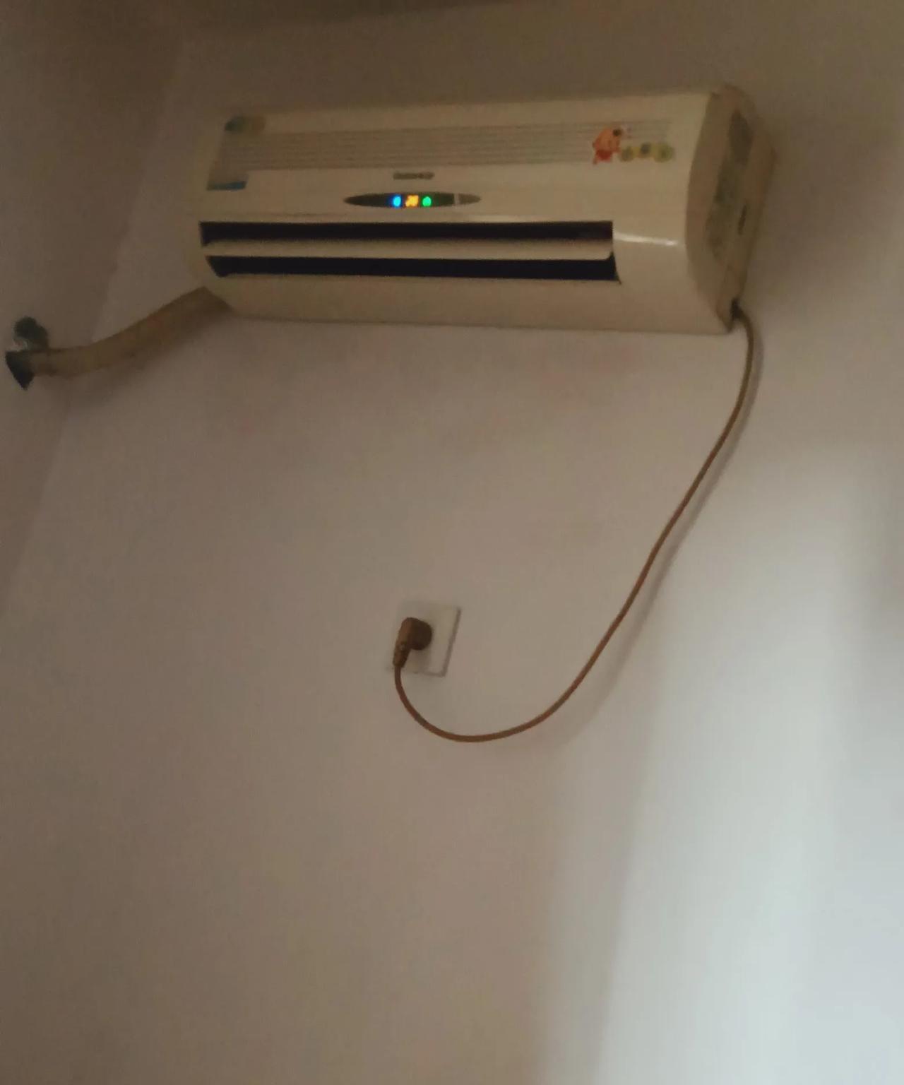 我家的空调是省电还是费电的？我家两台格力都是十几年前的大一匹了，上个月