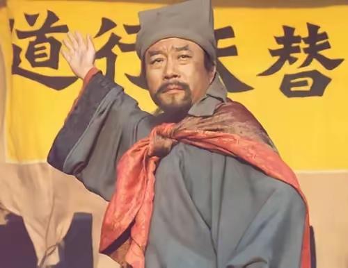 宋江一生的奋斗目标就是进入体制，为此不惜牺牲众兄弟的性命换来了楚州安抚使的头衔，