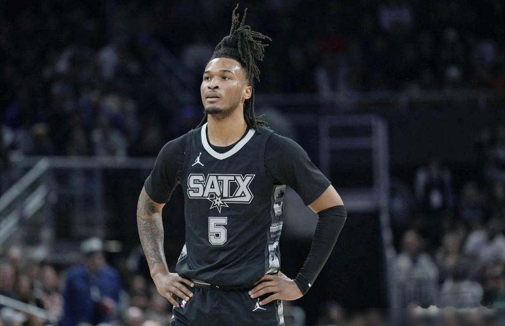 火箭选探花选亏了？眼睁睁看着四号秀卡斯尔在季后赛砍下33分，自家谢泼德...