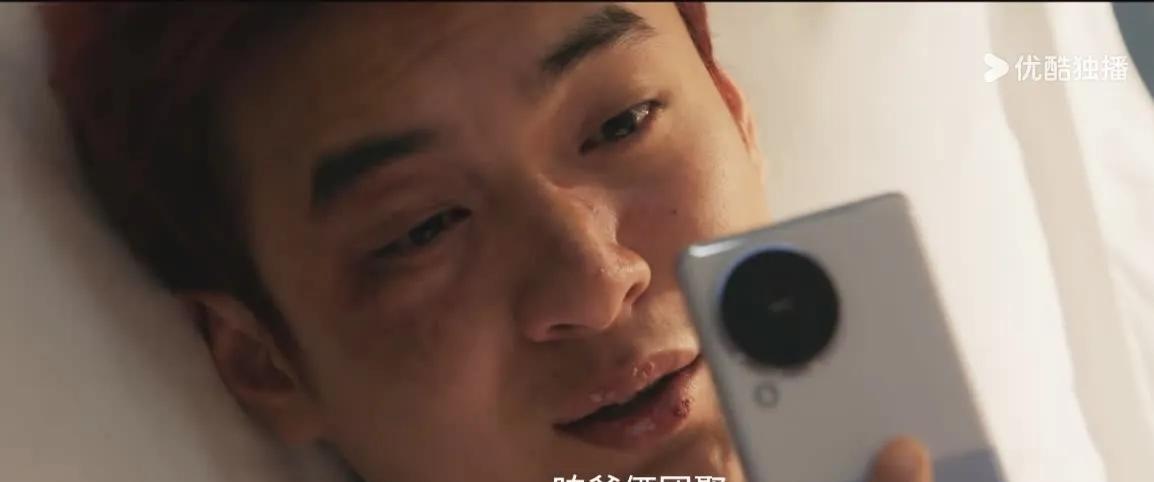 《以法之名》大结局，这剧情看的人真窝火啊！万海看见儿子安全，准备全撂了。正要说到