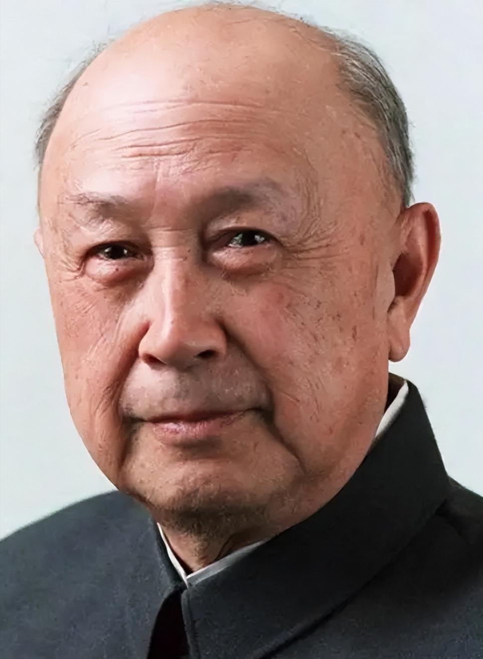 为啥当初美国，没有直接枪毙钱学森，还让他回国了呢？钱学森那时候在美国的地位可