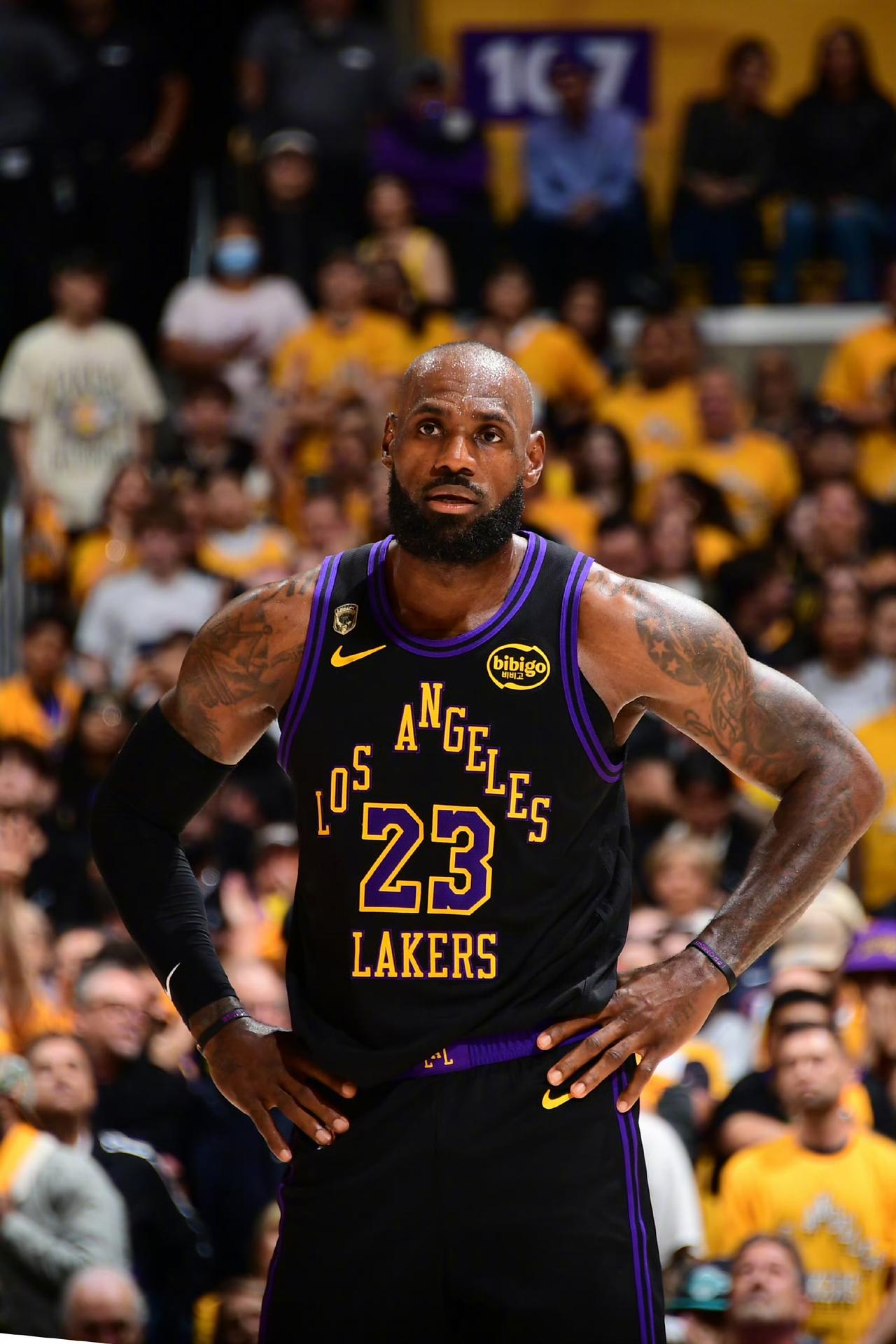 重磅消息！ESPN名记文霍斯特最新爆料，湖人与詹姆斯续约谈判迎来关键博弈！詹