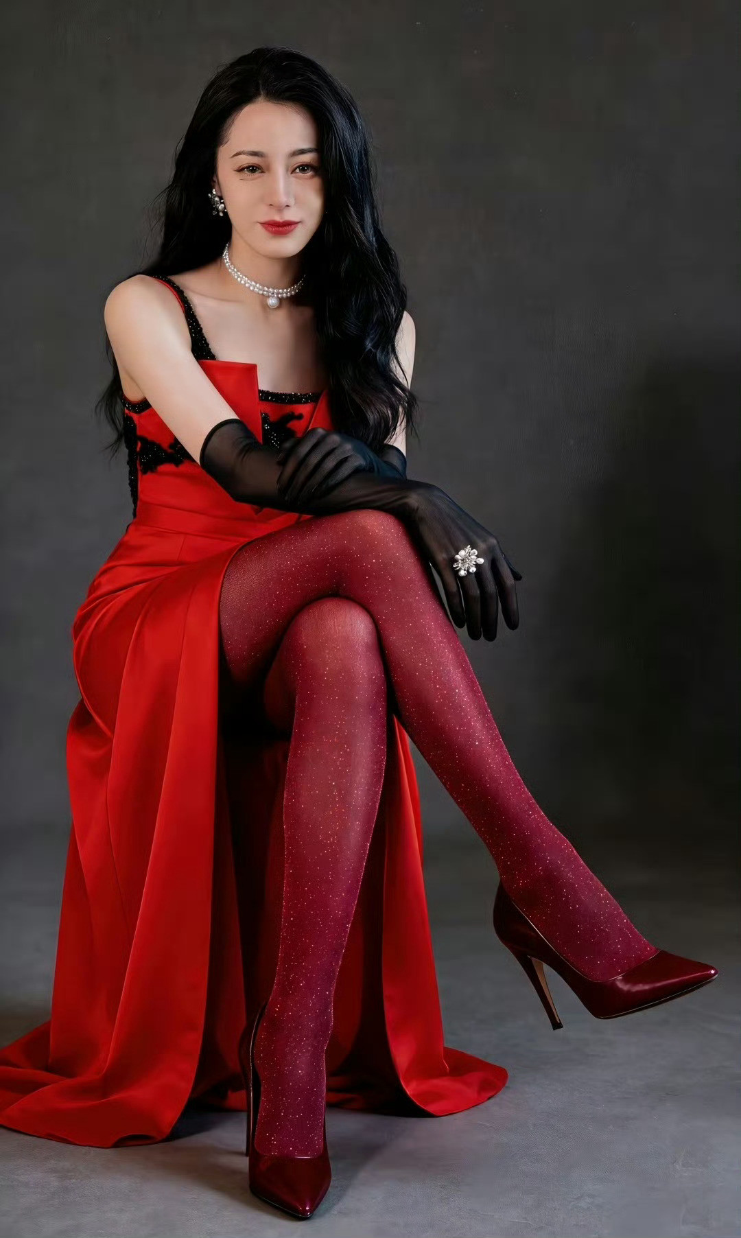 热巴性感的红丝袜