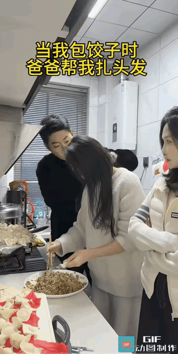 这是亲妈吗，怎么还吃闺女的醋。