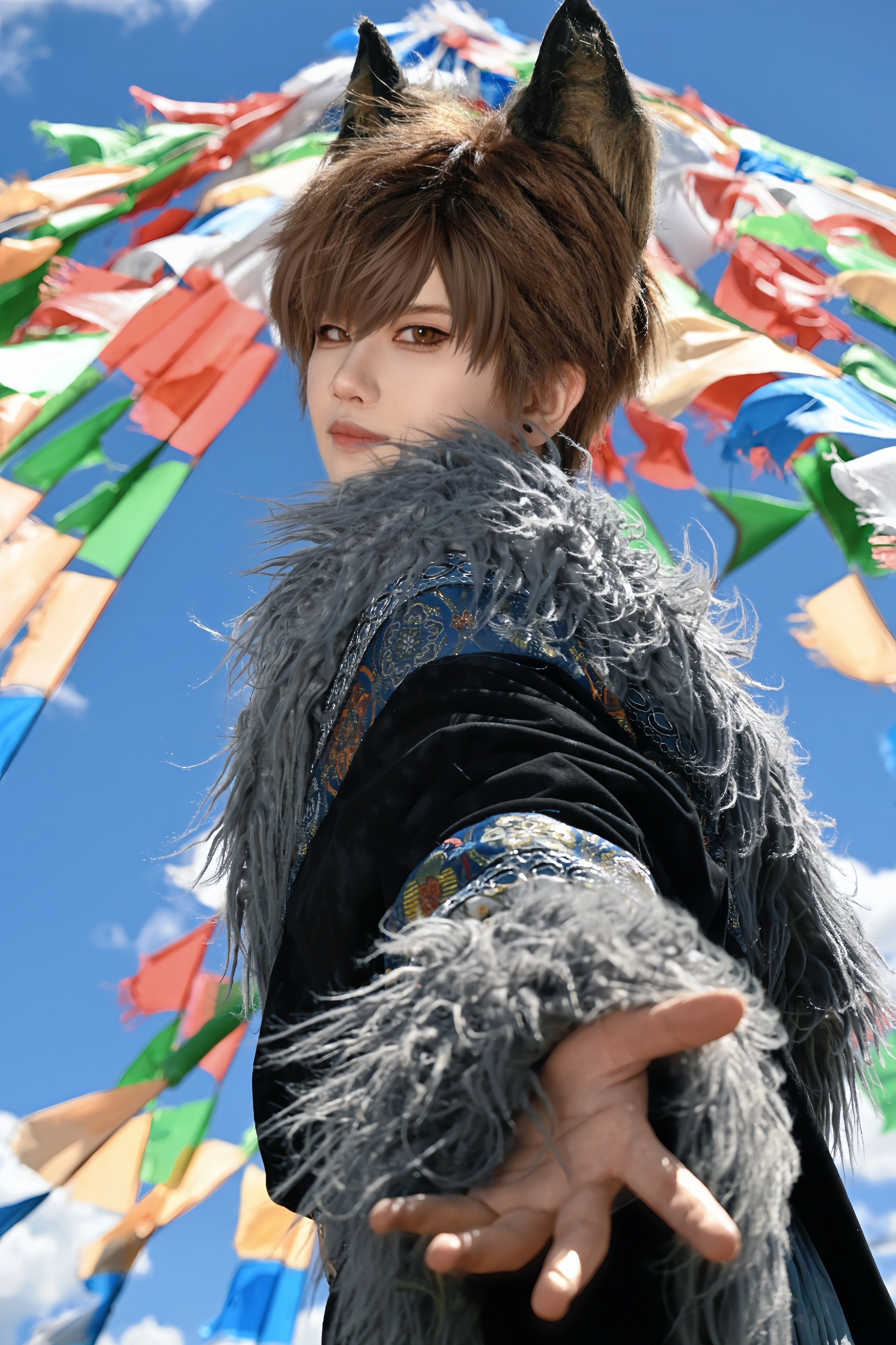 恋与制作人白起COS｜白起建设一下藏服狼起cos白起恋与制作人