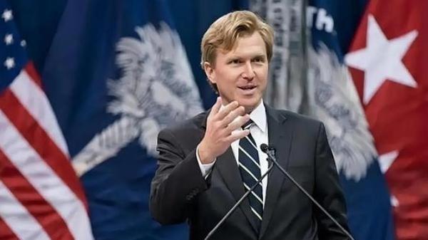 美国还是有头脑清醒的人的，美鹰派专家科尔比曾告诫美国人：别上俄、印、欧的当了，如