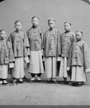 中国留美幼童在中国近代史的长河中，有一段特殊而令人瞩目的篇章，那便是“官费留学